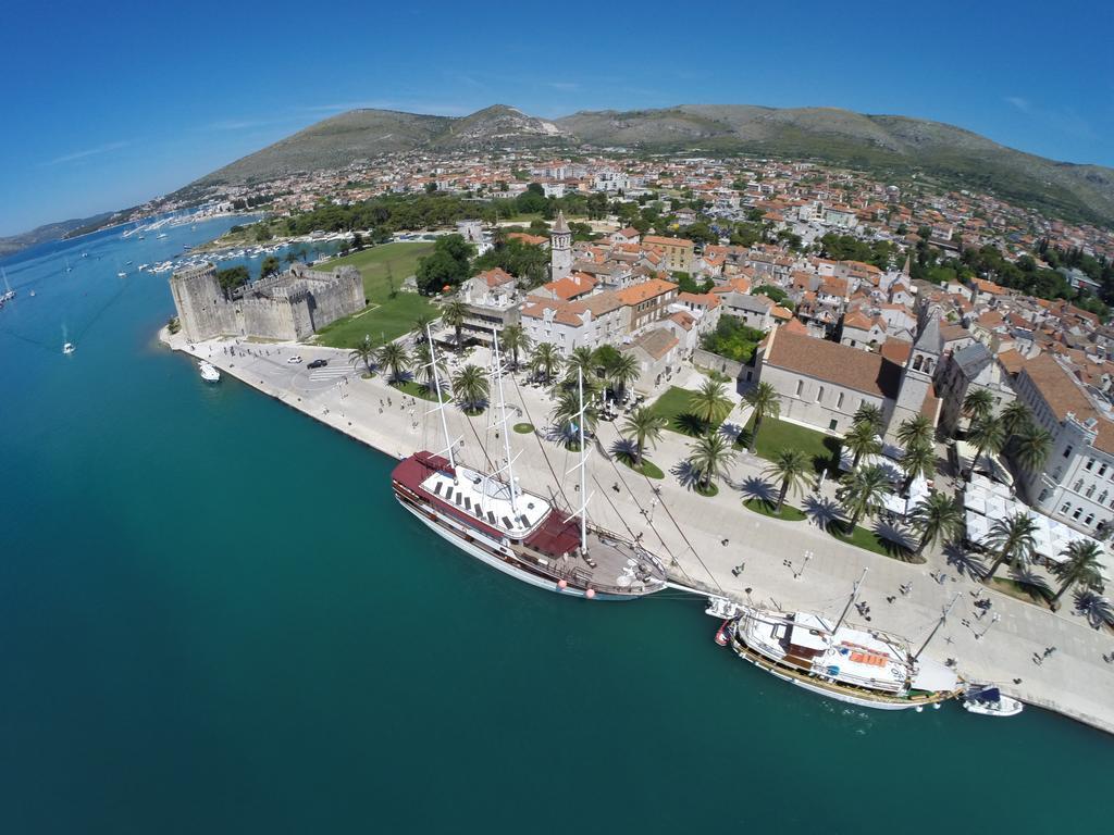 Hotel Concordia Trogir Eksteriør bilde